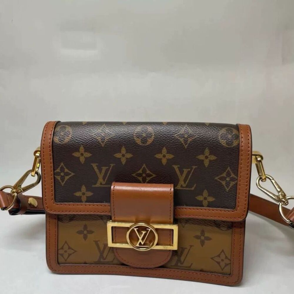 Louis Vuitton Women Pre-Loved Bag Very Good Condition